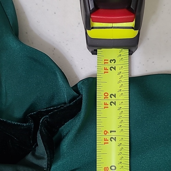 Emily McCarthy Green Blouse with Velvet Trim & Ruffled Sleeves size XL - Picture 6 of 8